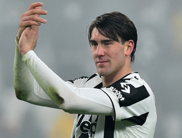 sehebat-apa-pesepak-bola-dusan-vlahovic